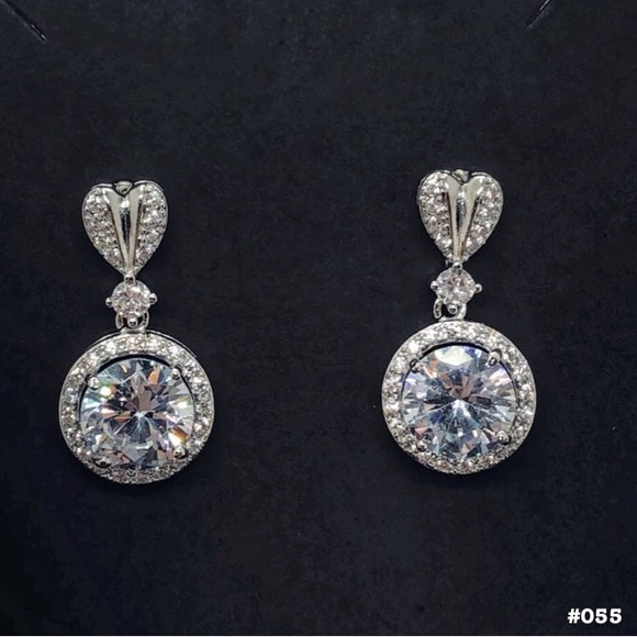WaltonWear Jewelry - Dangle, Sparkle, & Shine!